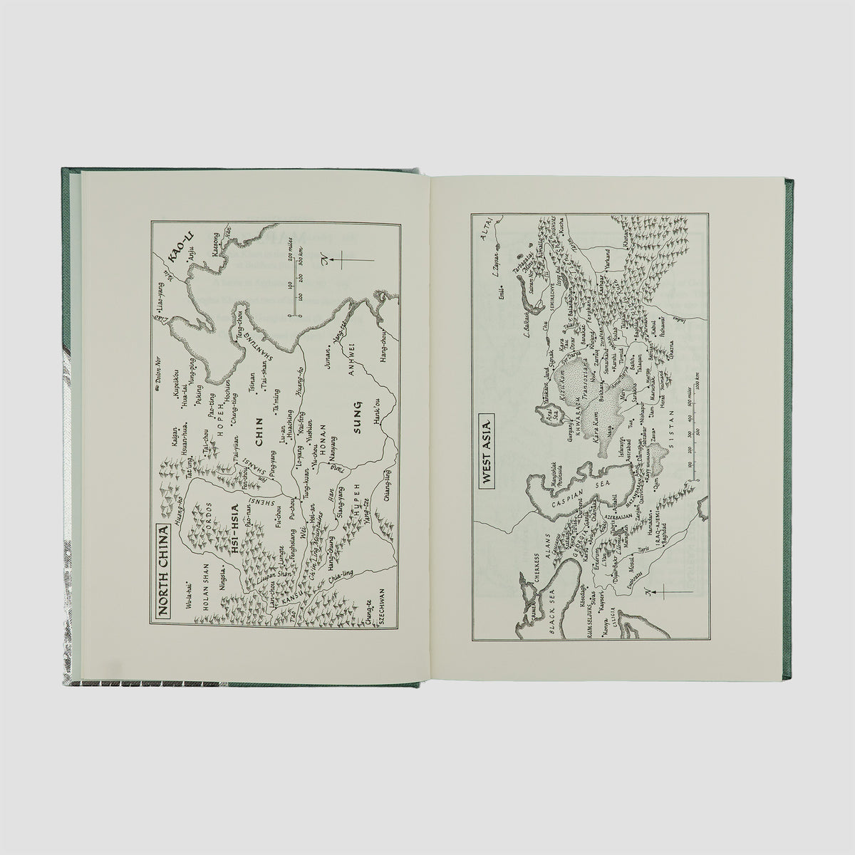 DE HARTOG, Leo (1948– ). Genghis Khan: Conqueror of the World (The Folio Society, London, 2005).
