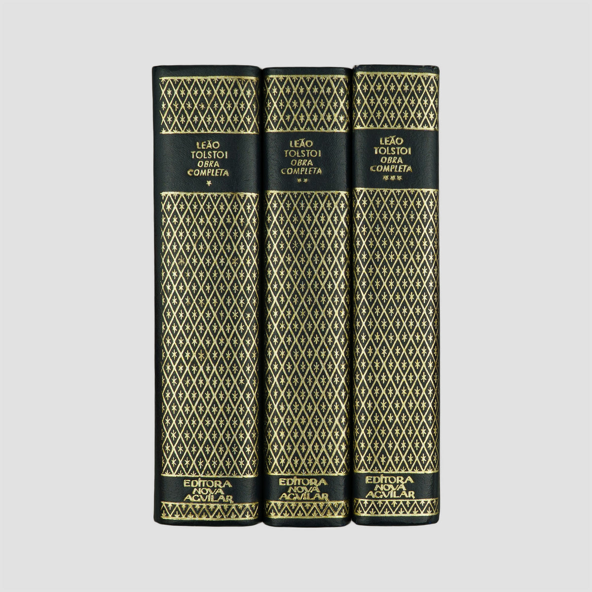 TOLSTÓI, Leão (1828-1910). Obra Completa (Editora Nova Aguilar, Rio de Janeiro, 1976/1981), 3 vols.
