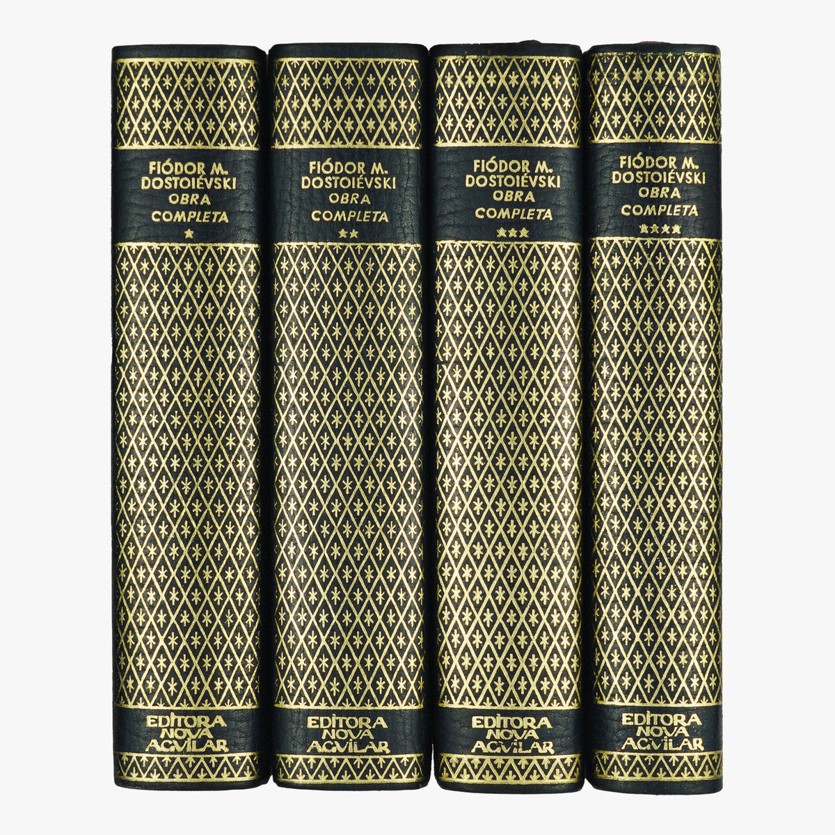 DOSTOIÉVSKI, Fiódor Mikhailovich (1821–1881). Obra Completa (Companhia Aguilar Editora, Rio de Janeiro, 1963/1975), 4 vols.