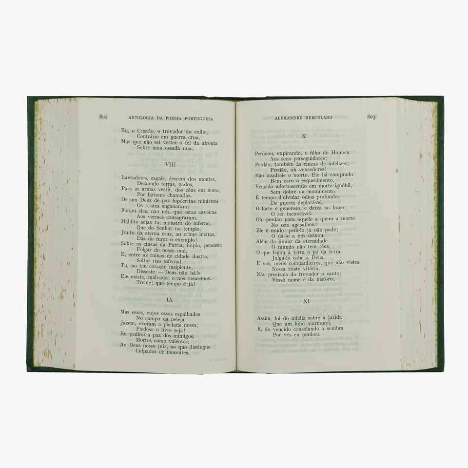 TORRES, Alexandre Pinheiro (1923–1999). Antologia da Poesia Portuguesa (Séc. XII–Séc. XX) (Lello & Irmão – Editores, Porto, 1977).
