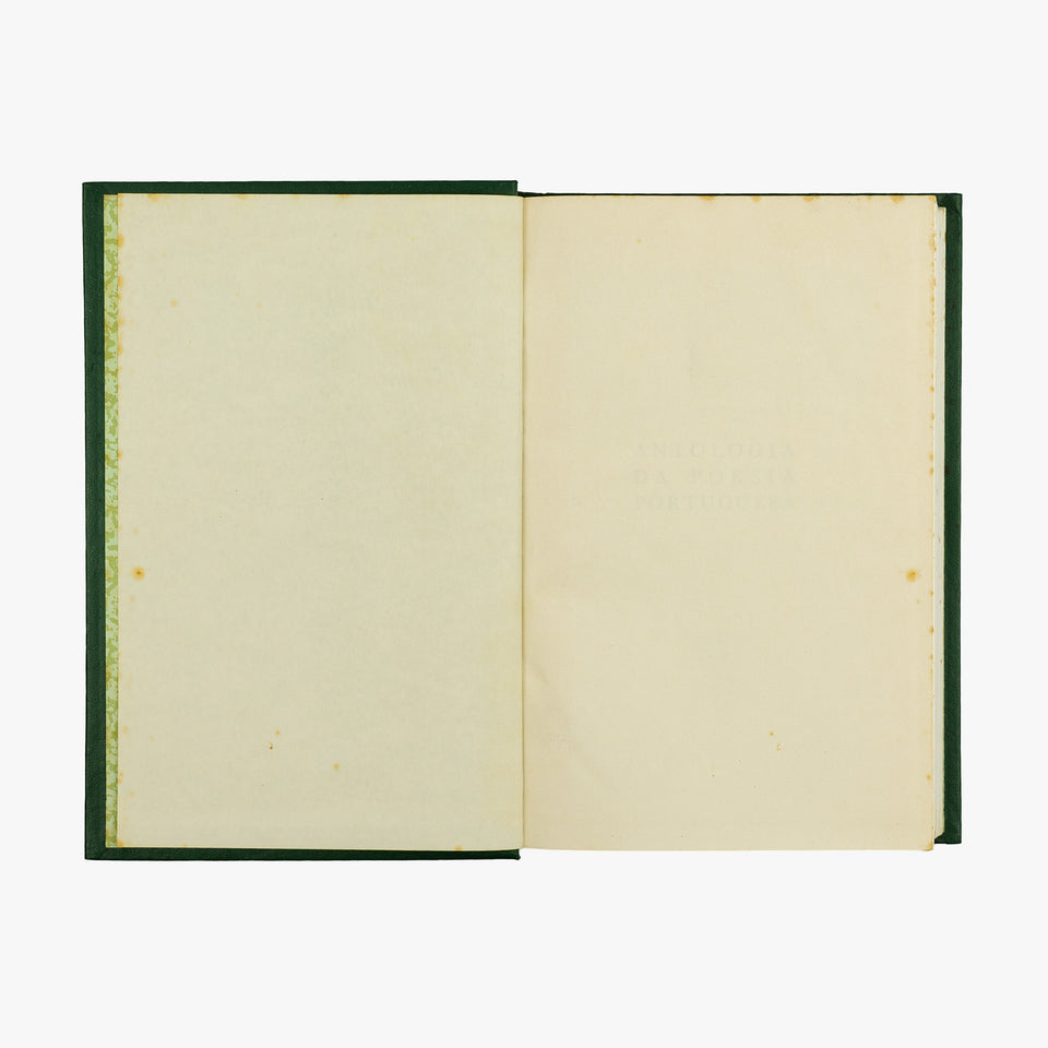TORRES, Alexandre Pinheiro (1923–1999). Antologia da Poesia Portuguesa (Séc. XII–Séc. XX) (Lello & Irmão – Editores, Porto, 1977).
