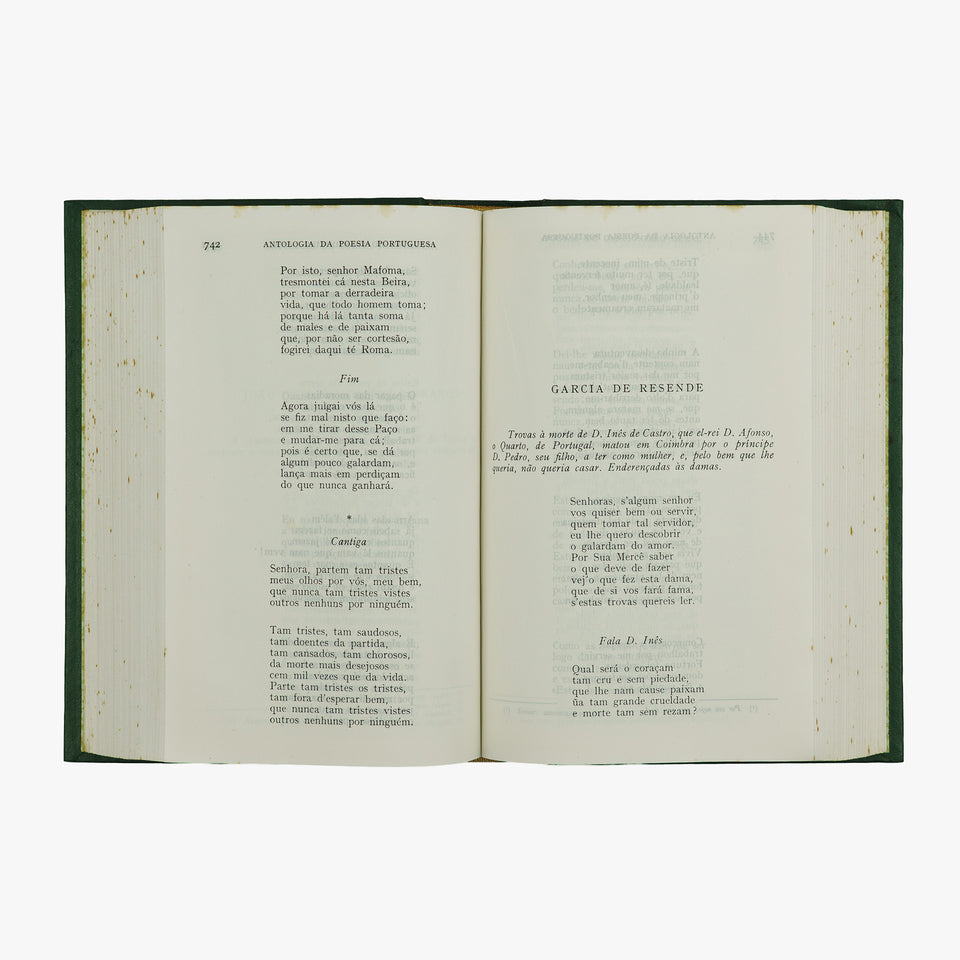 TORRES, Alexandre Pinheiro (1923–1999). Antologia da Poesia Portuguesa (Séc. XII–Séc. XX) (Lello & Irmão – Editores, Porto, 1977).