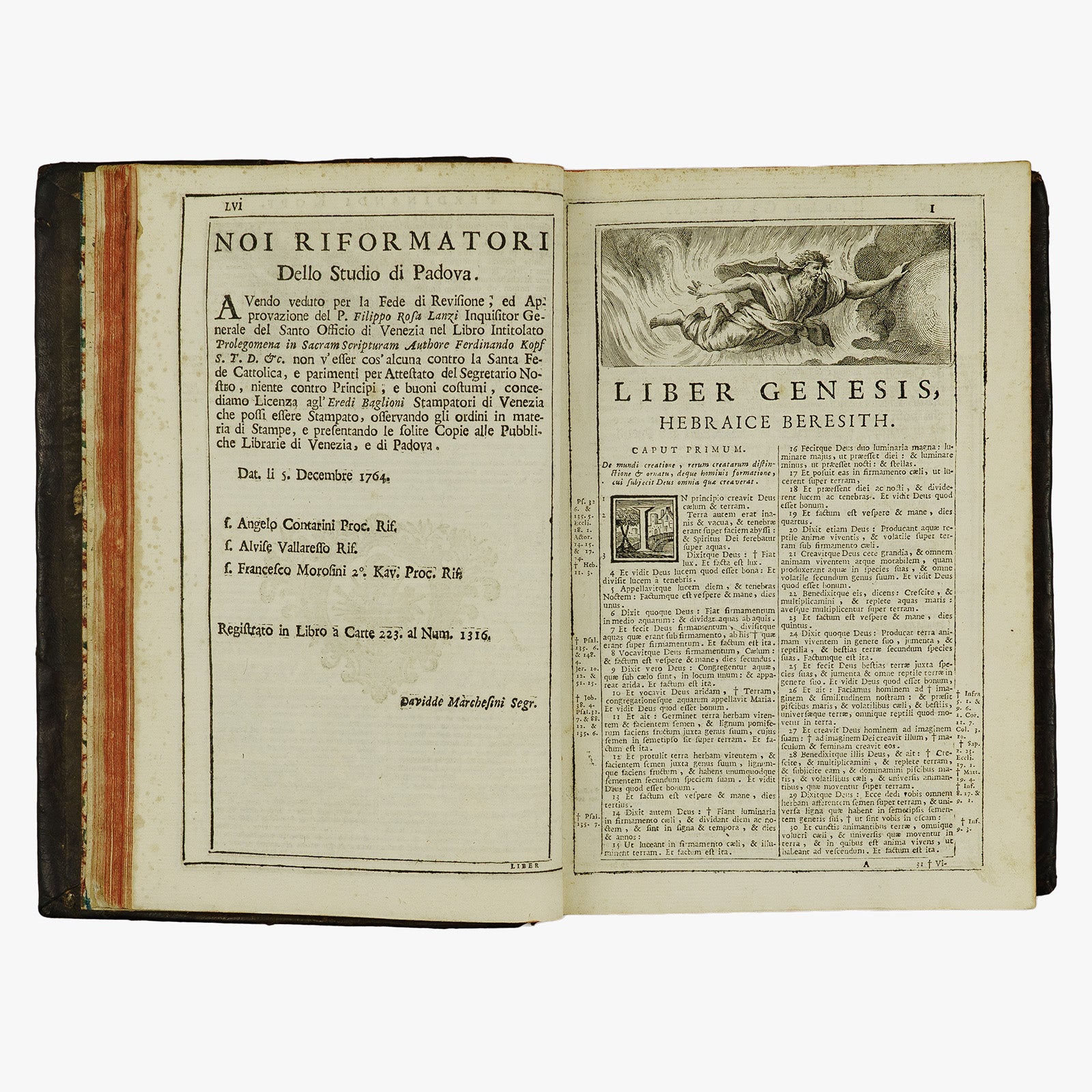 Biblia Sacra — Vulgatæ Editionis (Typographia Balleoniana, 1765). Livro físico ilustrado, com cortes tingidos. Encadernação em couro com douração. Latim, século XVIII.