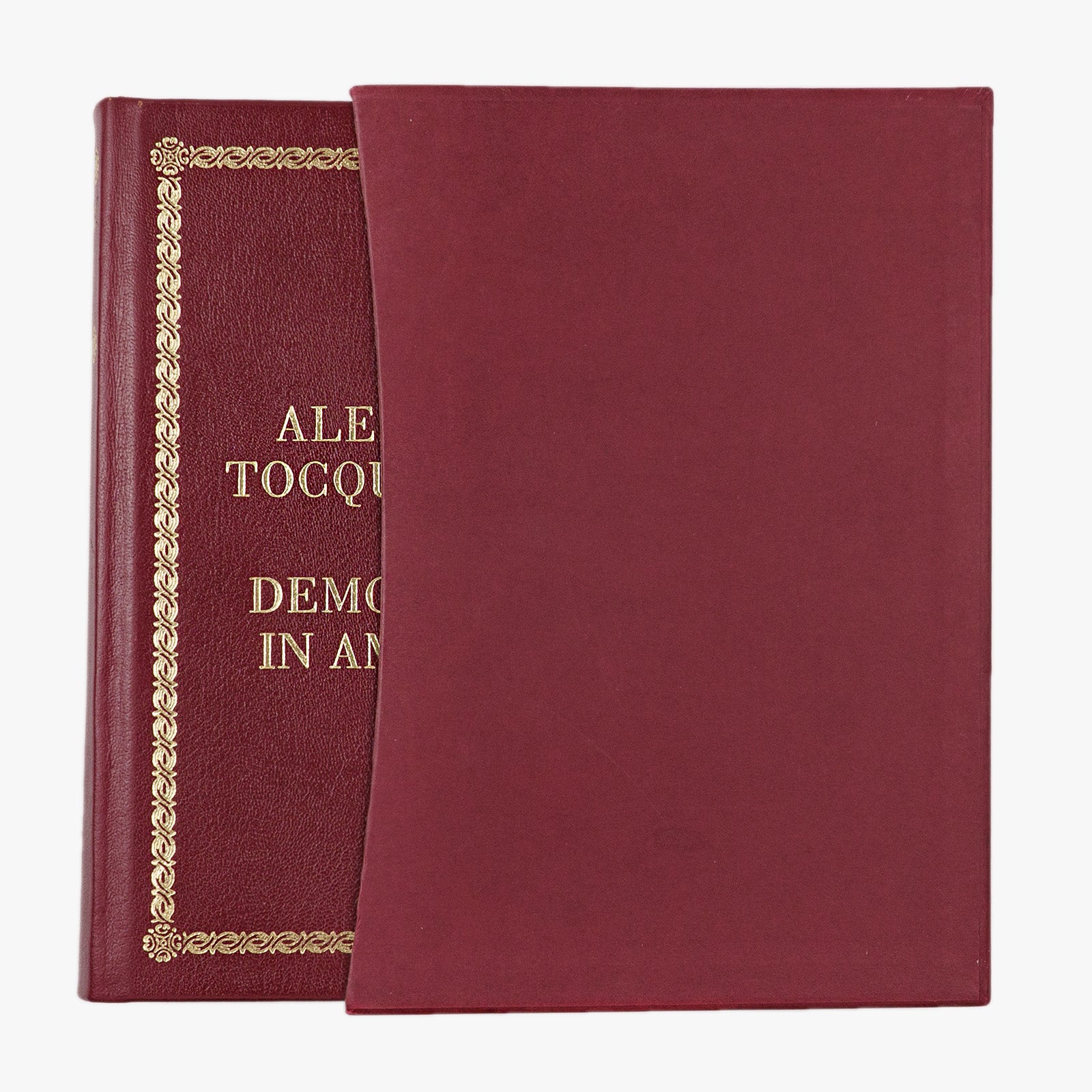 Alexis de Tocqueville — Democracy in America (Folio Society, 2002). Livro físico com estojo.  Encadernação editorial com douração.