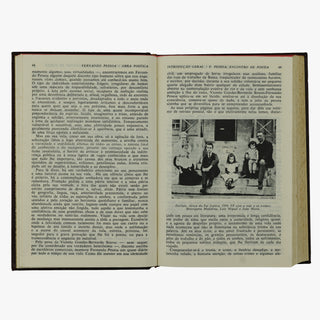 PESSOA, Fernando (1888–1935). Obra poética (Companhia José Aguilar Editôra, Rio de Janeiro, 1972).