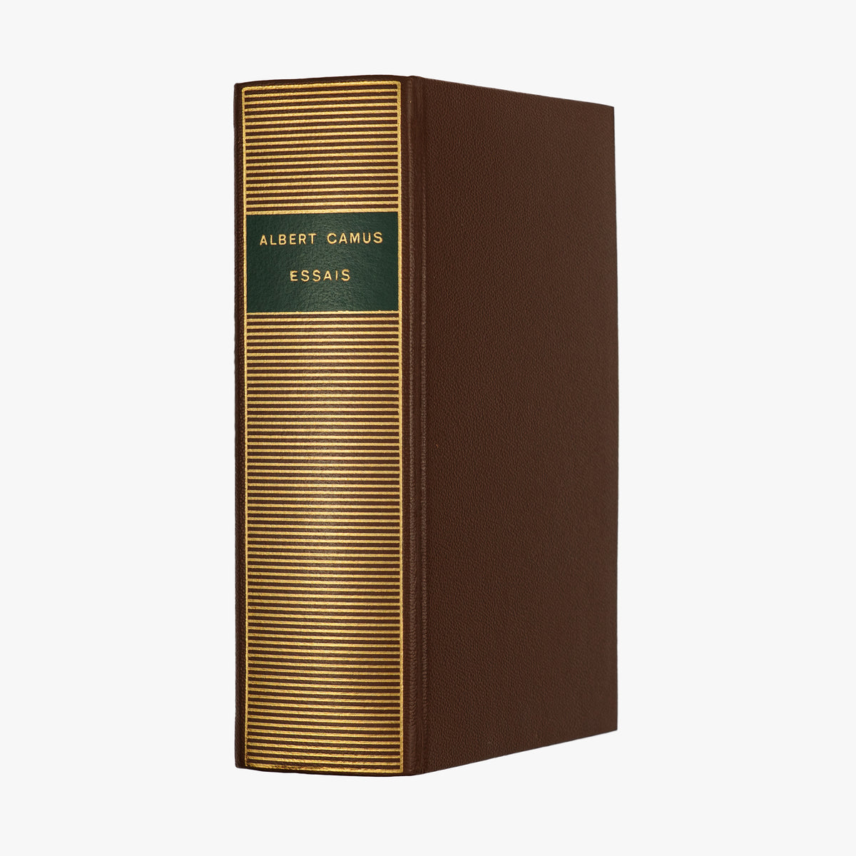 Albert Camus — Essais (Bibliothèque de la Pléiade, Gallimard, 1984). Livro físico. Encadernação editorial em couro com douração. Inactual.