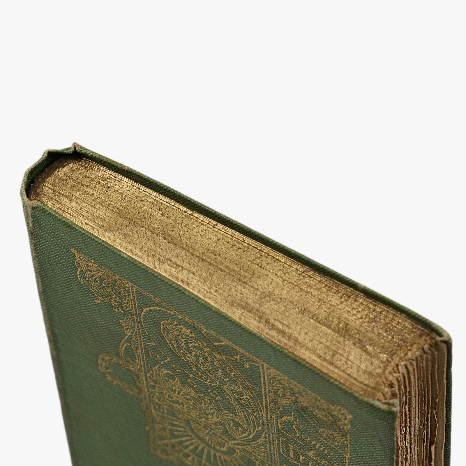 William Penn — Some Fruits of Solitude (Archibald Constable, 1903). Livro físico com douração.