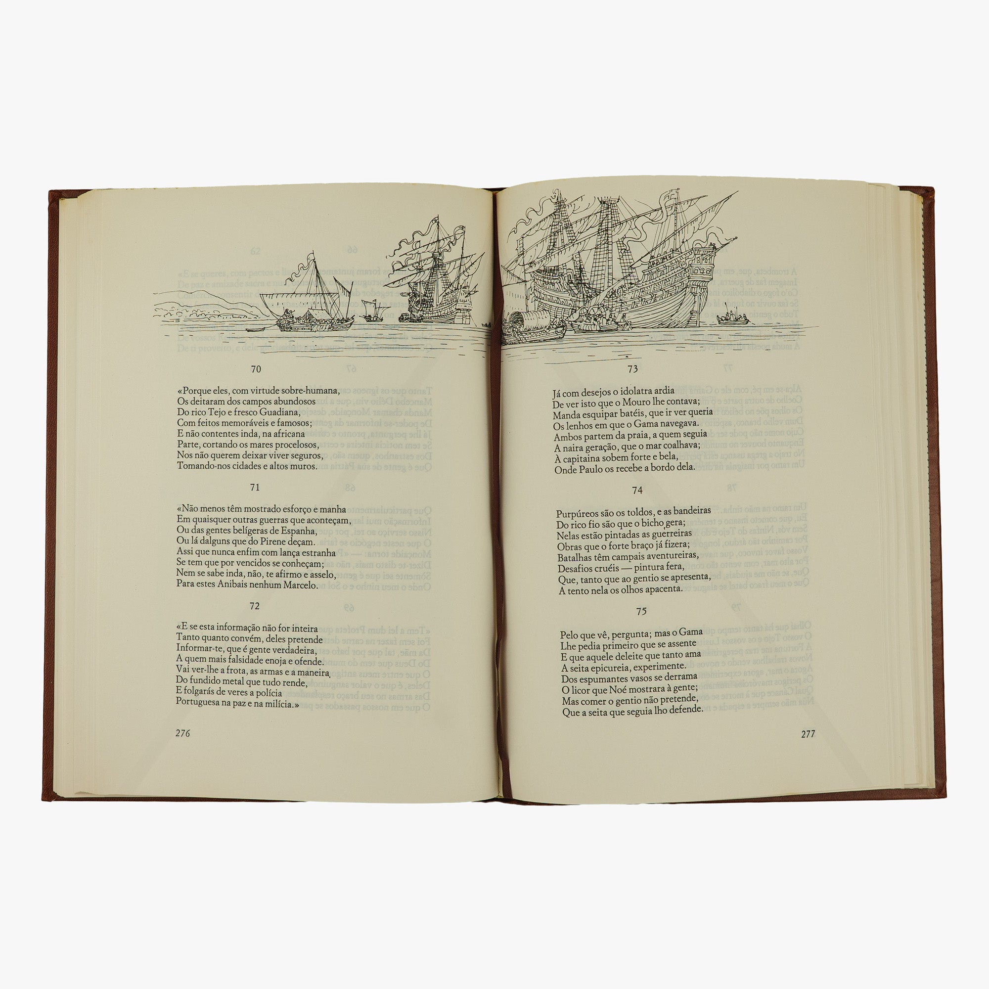 Luís de Camões — Os Lusíadas (Abril Cultural, 1979). Livro físico com douração. Corte superior dourado. Fita de leitura presente. 