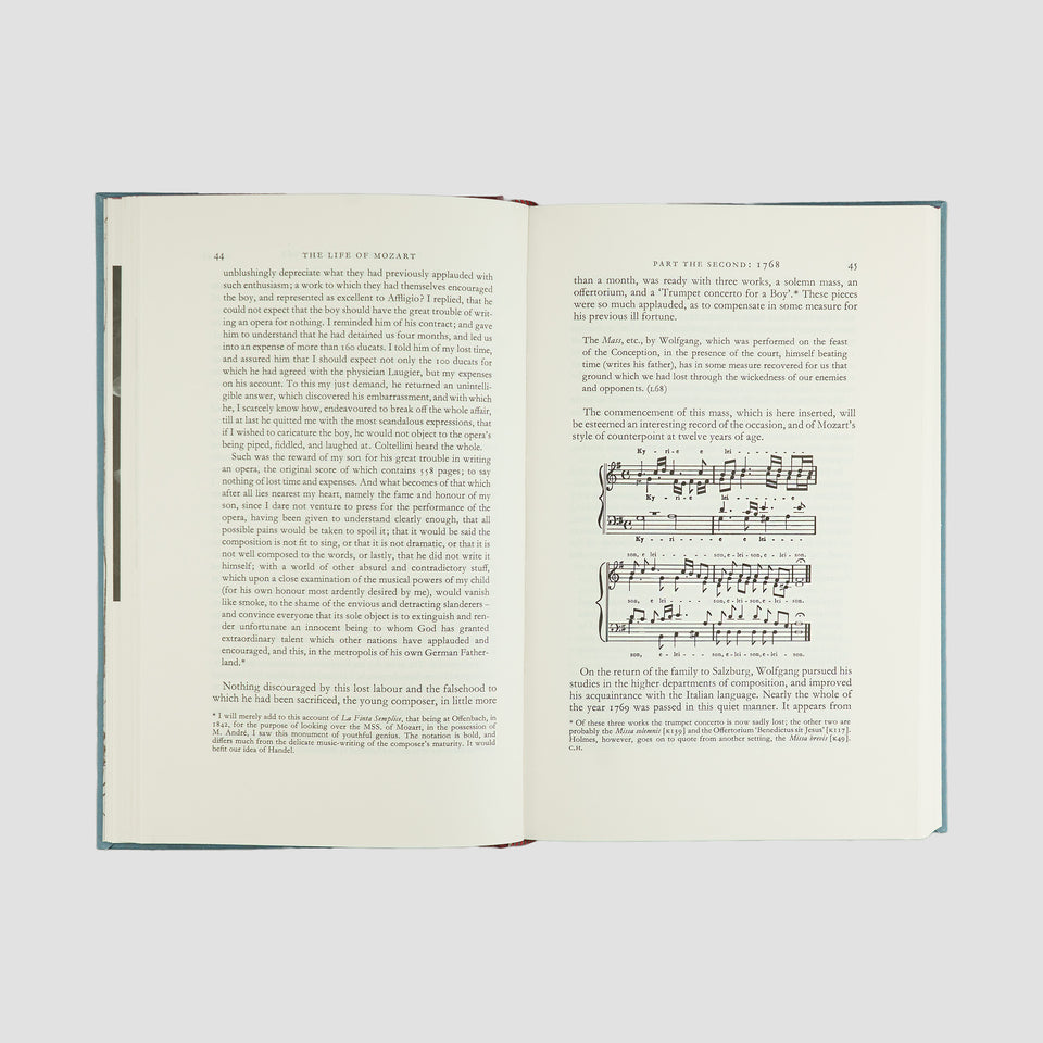 livro The Life of Mozart de Edward Holmes edição Folio Society 1994. Imagens e textos internos, com parte de partitura musical.