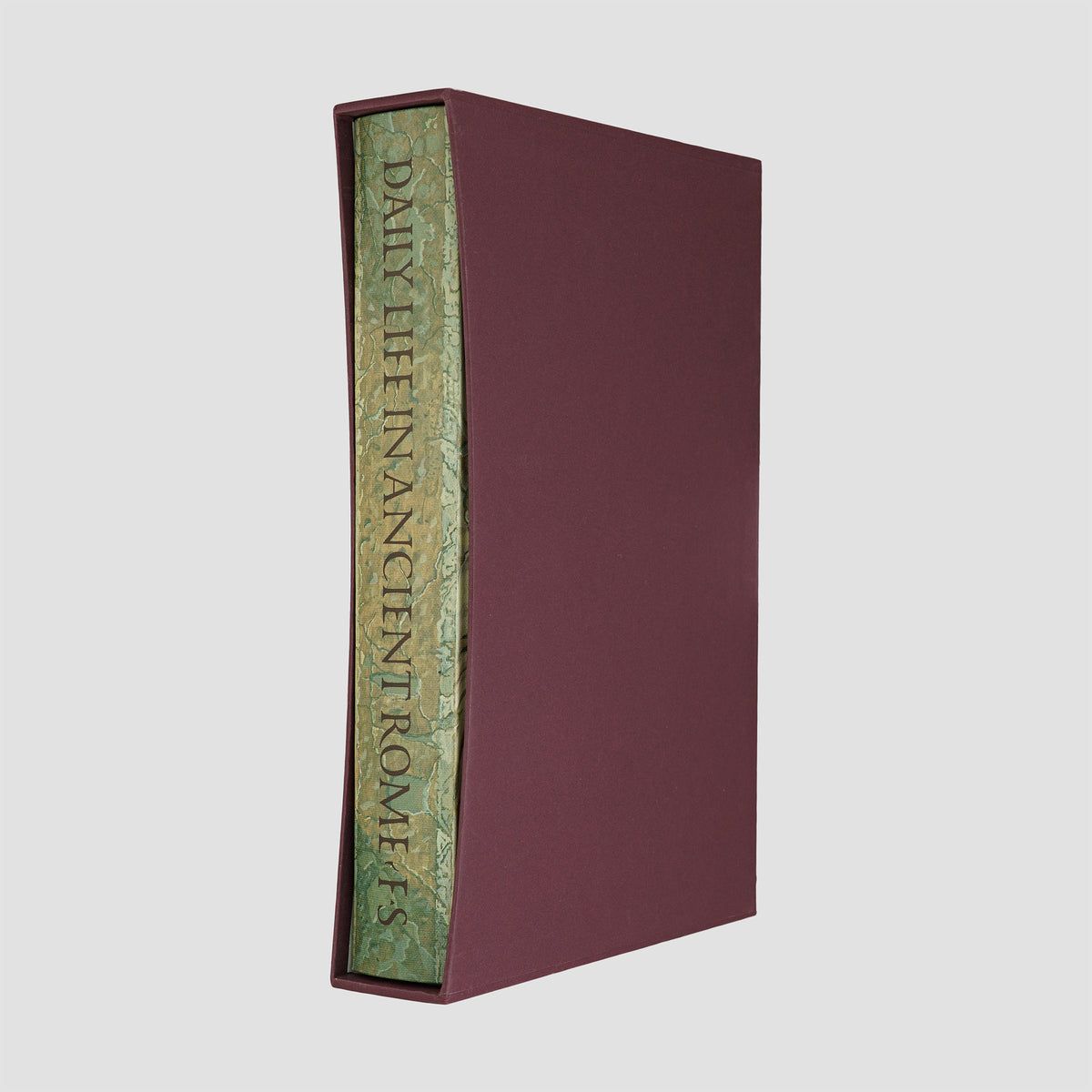 livro Daily Life in Ancient Rome de Jérôme Carcopino edição Folio Society 2004. Hero com estojo original e lombada.