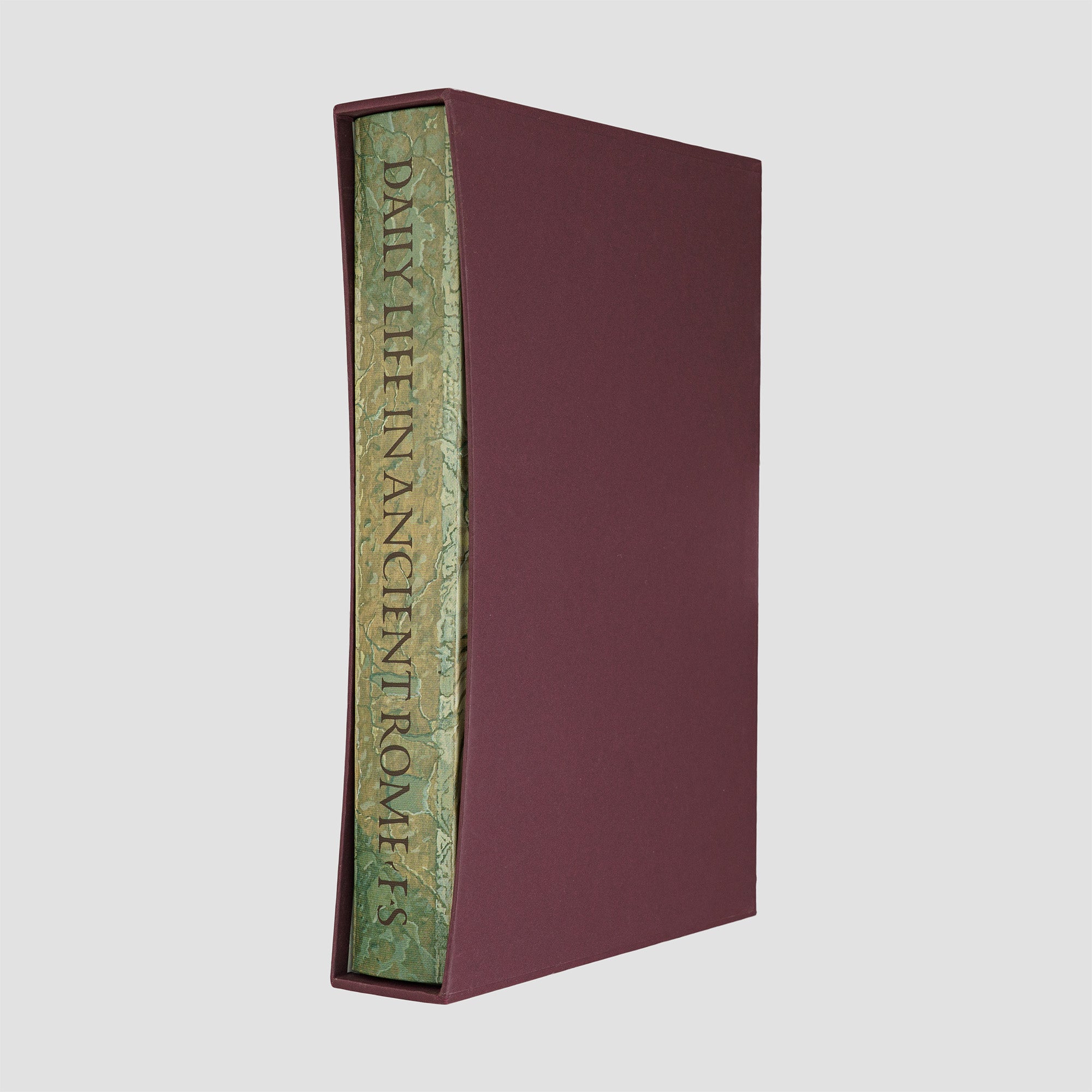 livro Daily Life in Ancient Rome de Jérôme Carcopino edição Folio Society 2004. Hero com estojo original e lombada.