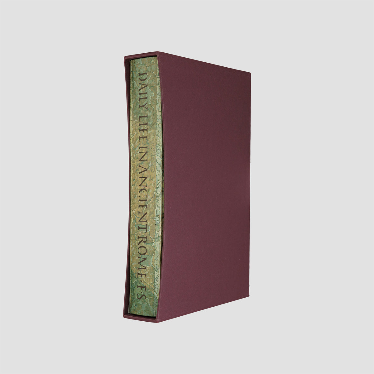 livro Daily Life in Ancient Rome de Jérôme Carcopino edição Folio Society 2004. Hero com estojo original e lombada.