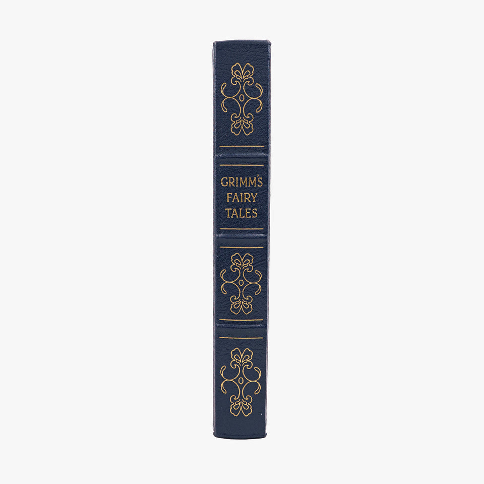 GRIMM, Jacob (1785–1863); GRIMM, Wilhelm (1786–1859). Grimm’s Fairy Tales (The Easton Press, Norwalk, 1980).