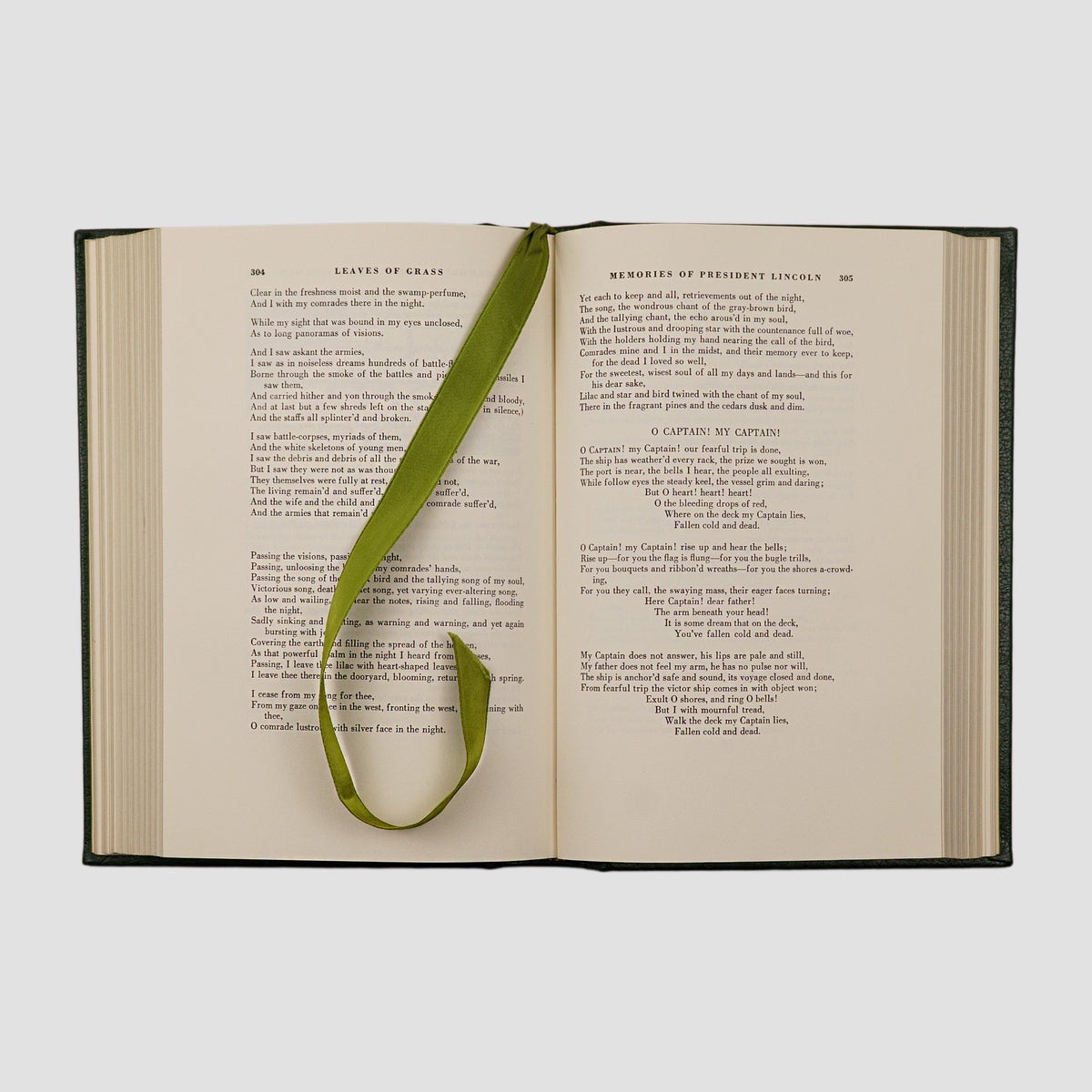 WHITMAN, Walt (1819–1892). Leaves of Grass (The Easton Press, Norwalk, 1977).