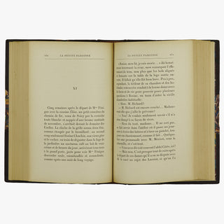 Alphonse Daudet — La Petite Paroisse (Alphonse Lemerre, 1895). Primeira edição. Livro físico. Encadernação em meio couro com douração.