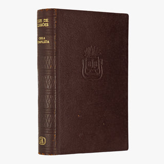 Luís de Camões — Obra Completa (Companhia Aguilar Editora, 1963). 1ª (primeira) edição. Livro físico. Encadernação editorial em couro. 