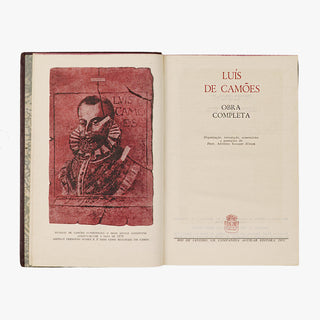 Luís de Camões — Obra Completa (Companhia Aguilar Editora, 1963). 1ª (primeira) edição. Livro físico. Encadernação editorial em couro. 