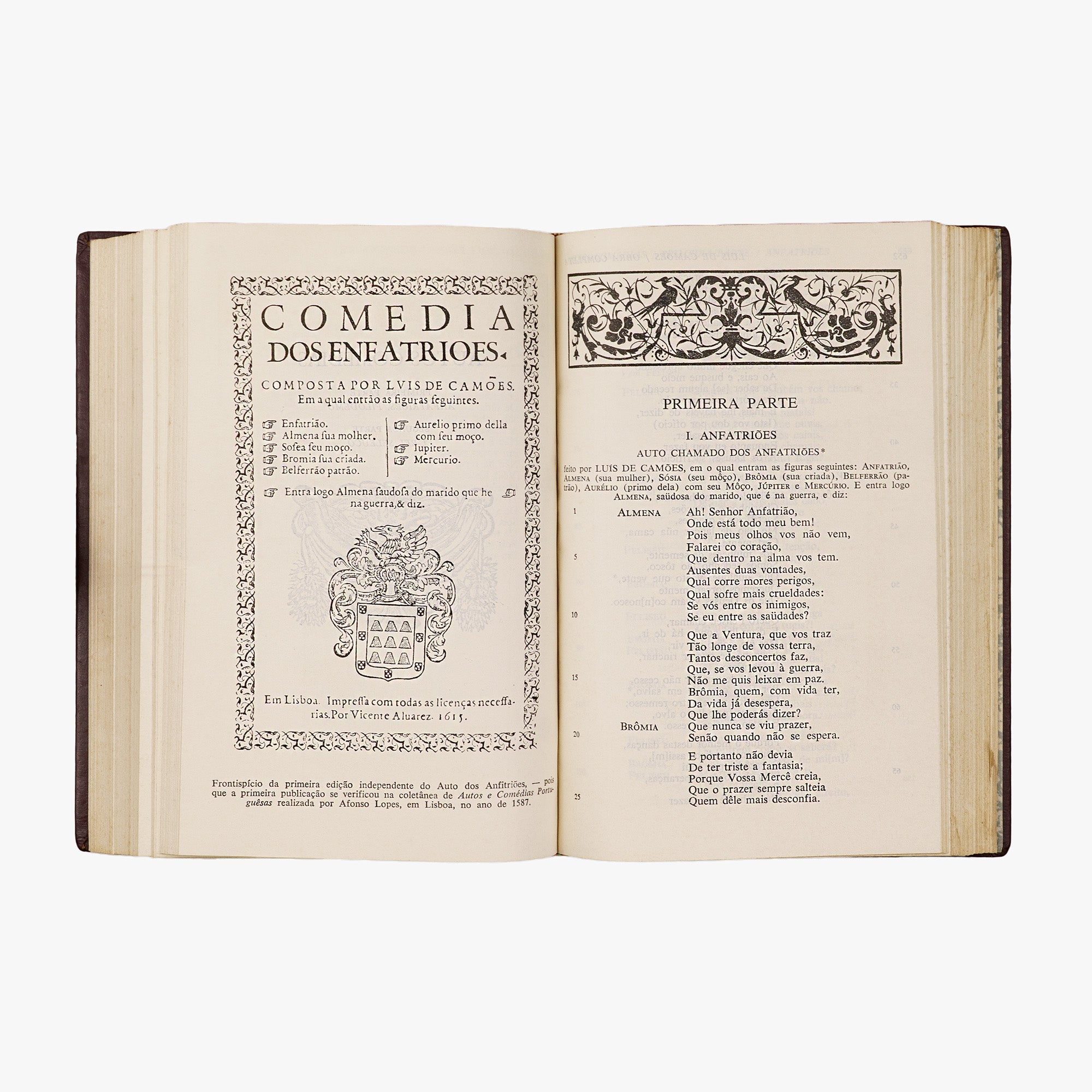 Luís de Camões — Obra Completa (Companhia Aguilar Editora, 1963). 1ª (primeira) edição. Livro físico. Encadernação editorial em couro. 