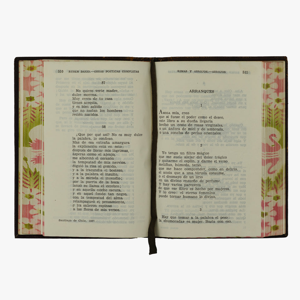 Rubén Darío — Obras poéticas completas (M. Aguilar - Editor, 1945). Encadernação em couro com douração. Cortes ornamentados. Fita de leitura presente.