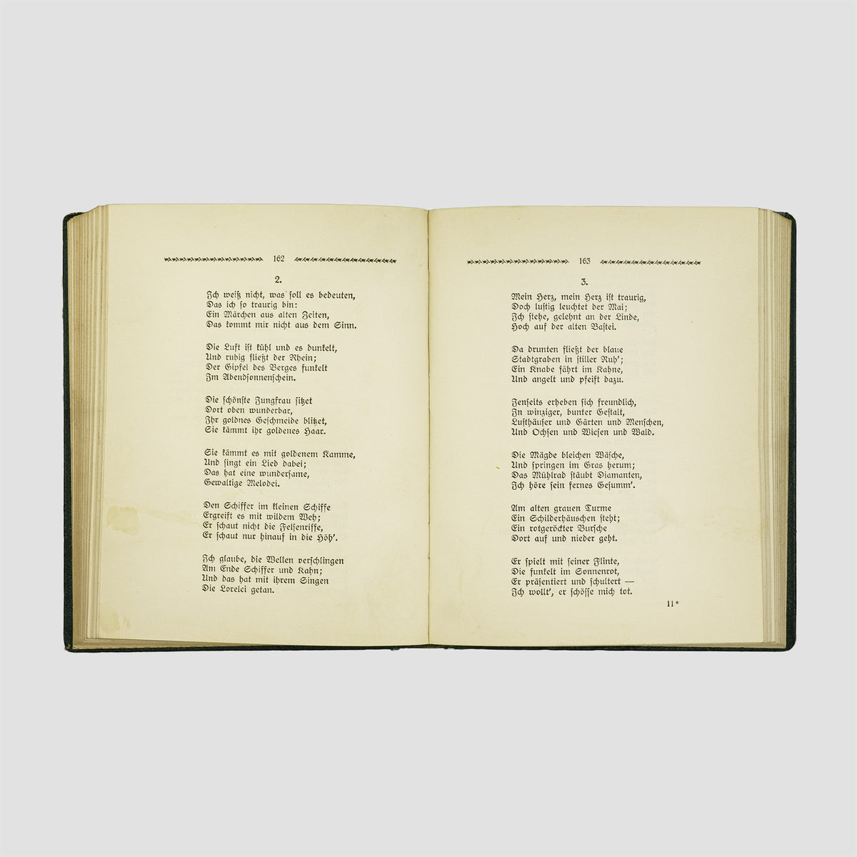 HEINE, Heinrich (1797-1856). Buch der Lieder (Th. Knaur Nachf., Berlim, circa 1900).