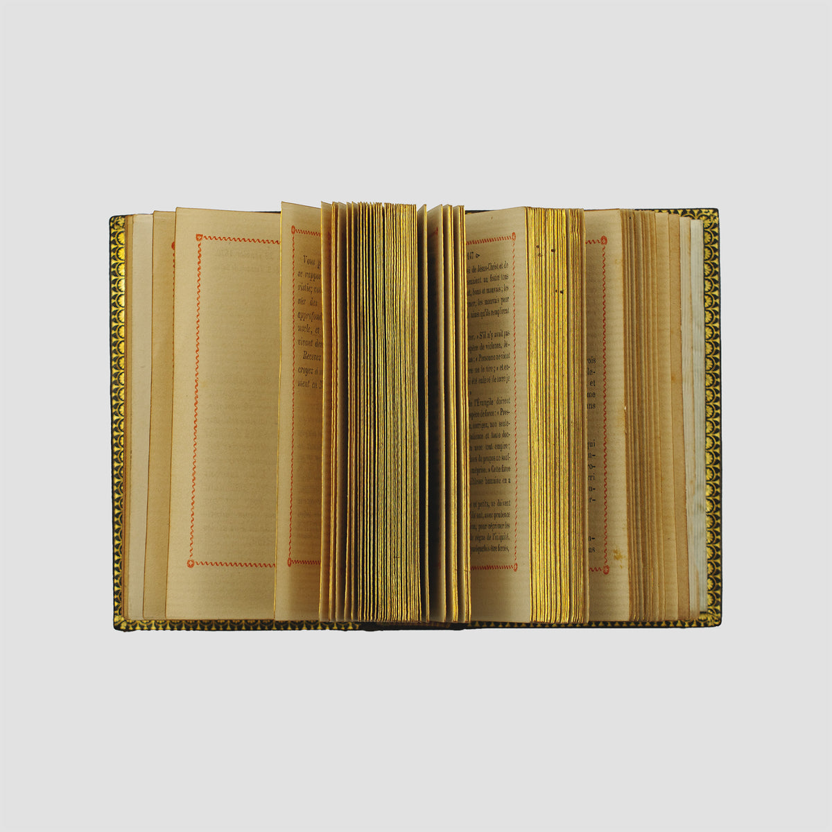 livro Méditations sur l’Eucharistie de Bossuet edição 1872 encadernação original em couro