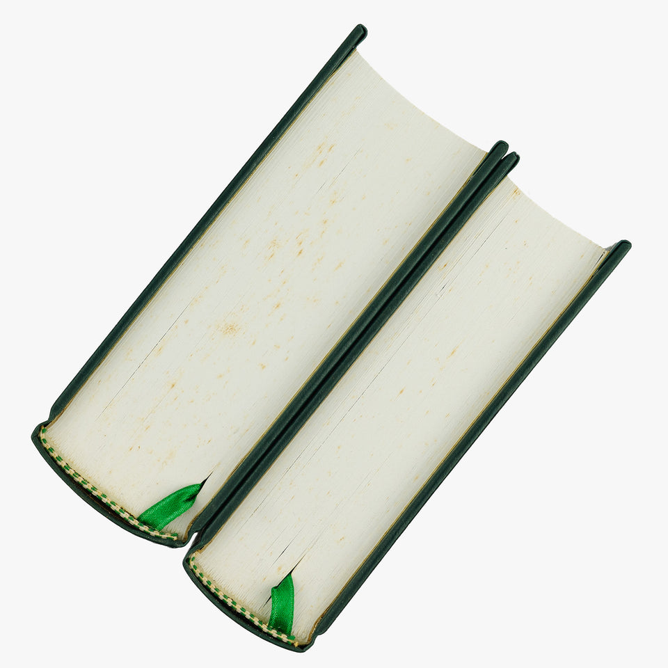 AZEVEDO, Aluísio (1857-1913). Ficção completa (Editora Nova Aguilar, Rio de Janeiro, 2005), 2 vols.
