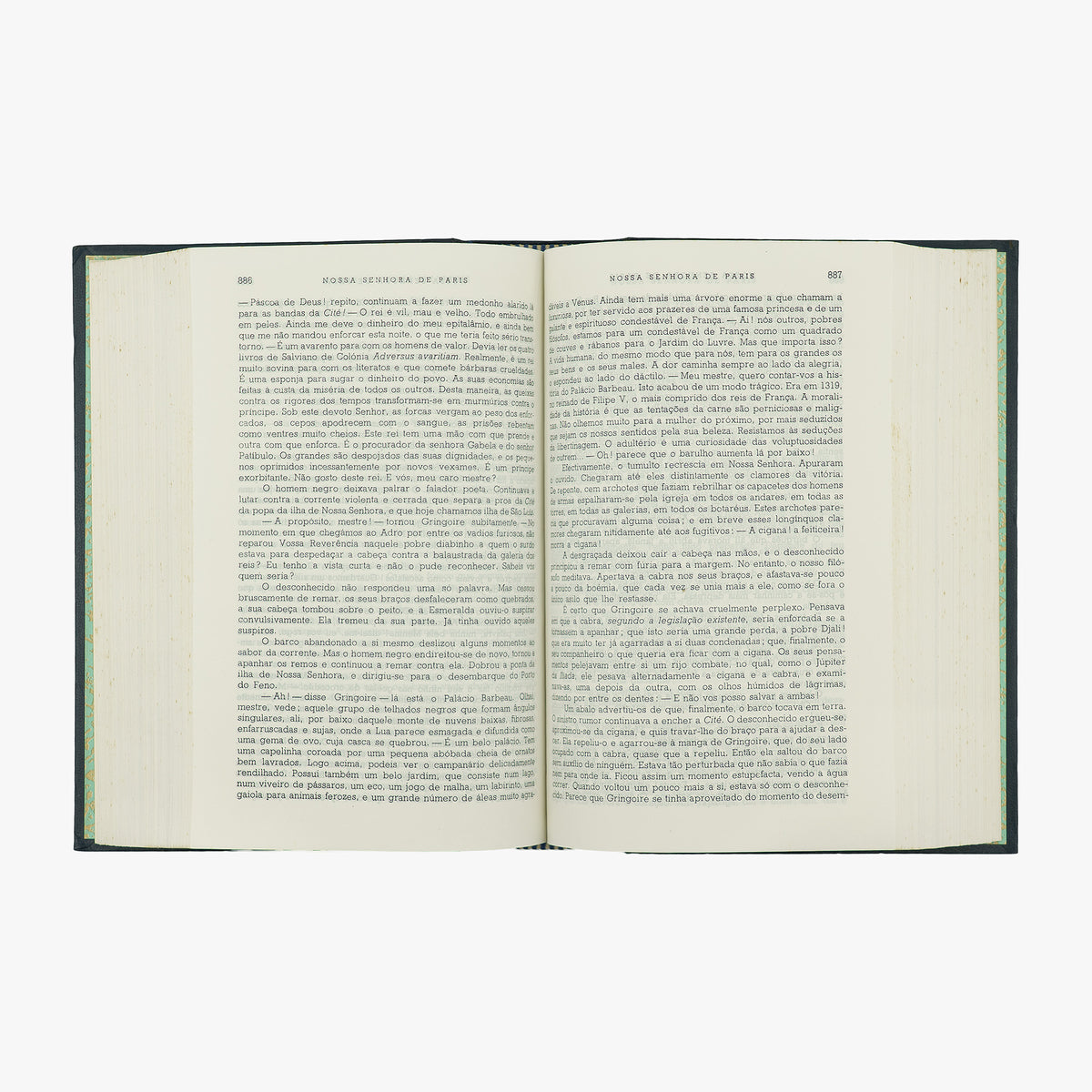 HUGO, Vítor (1802–1885). Obras (Lello & Irmão — Editores, Porto, 1969), 2 vols.
