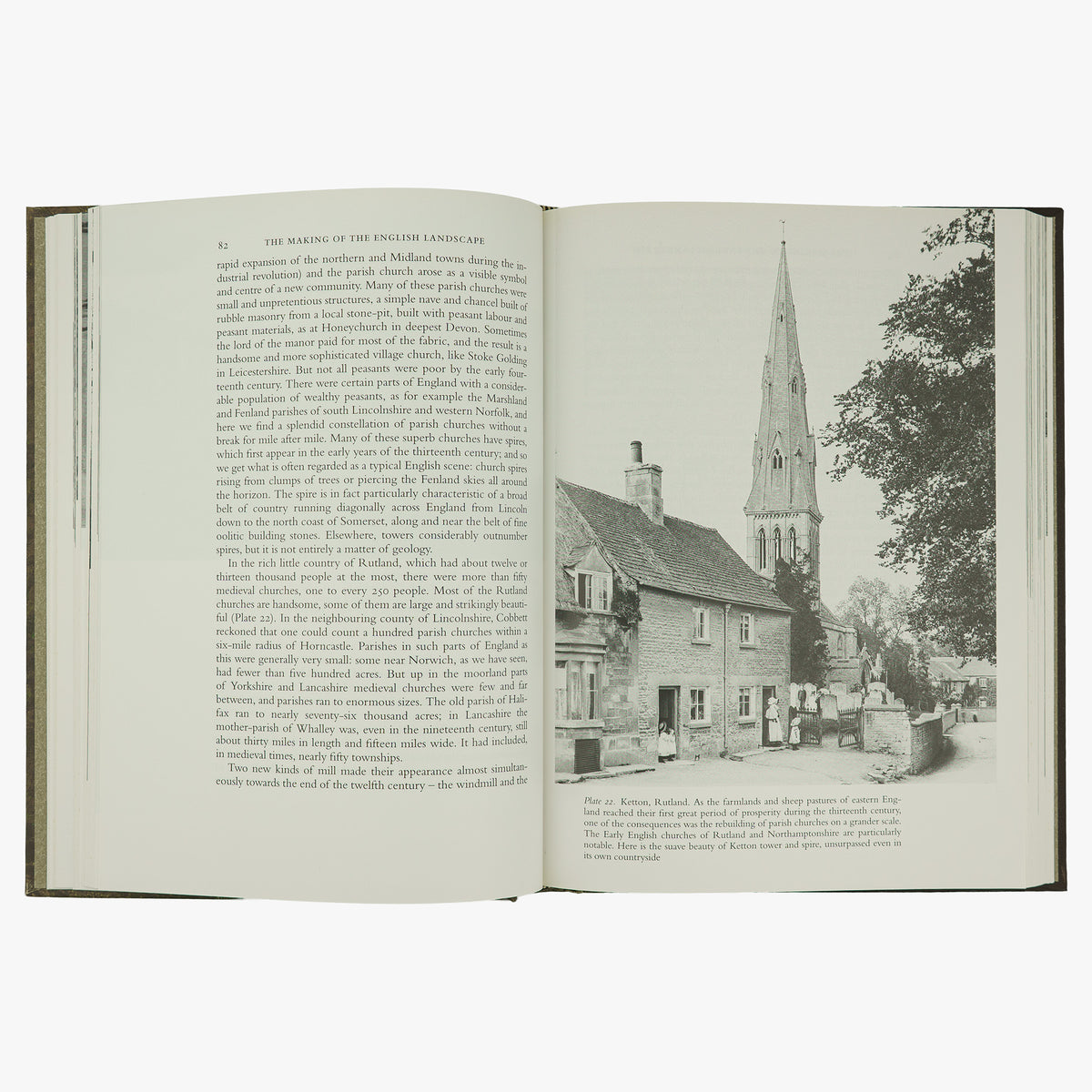 HOSKINS, W. G. (1908–1992). The Making of the English Landscape (The Folio Society, London, 2005).