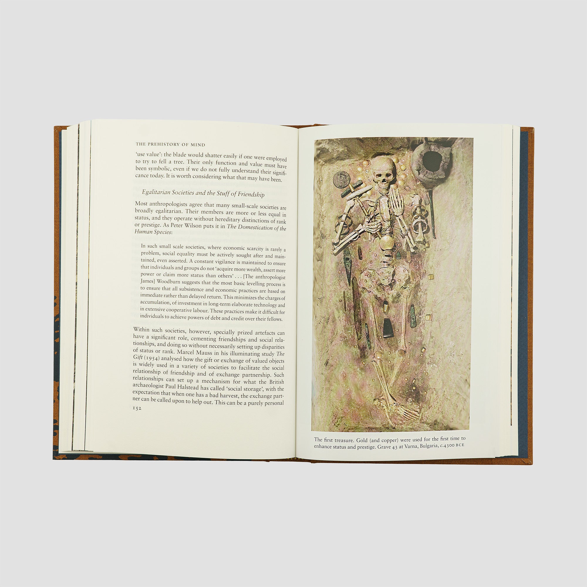 RENFREW, Colin (1937– ). Prehistory: The Making of the Human Mind. (The Folio Society, London, 2013). Acompanha estojo.
