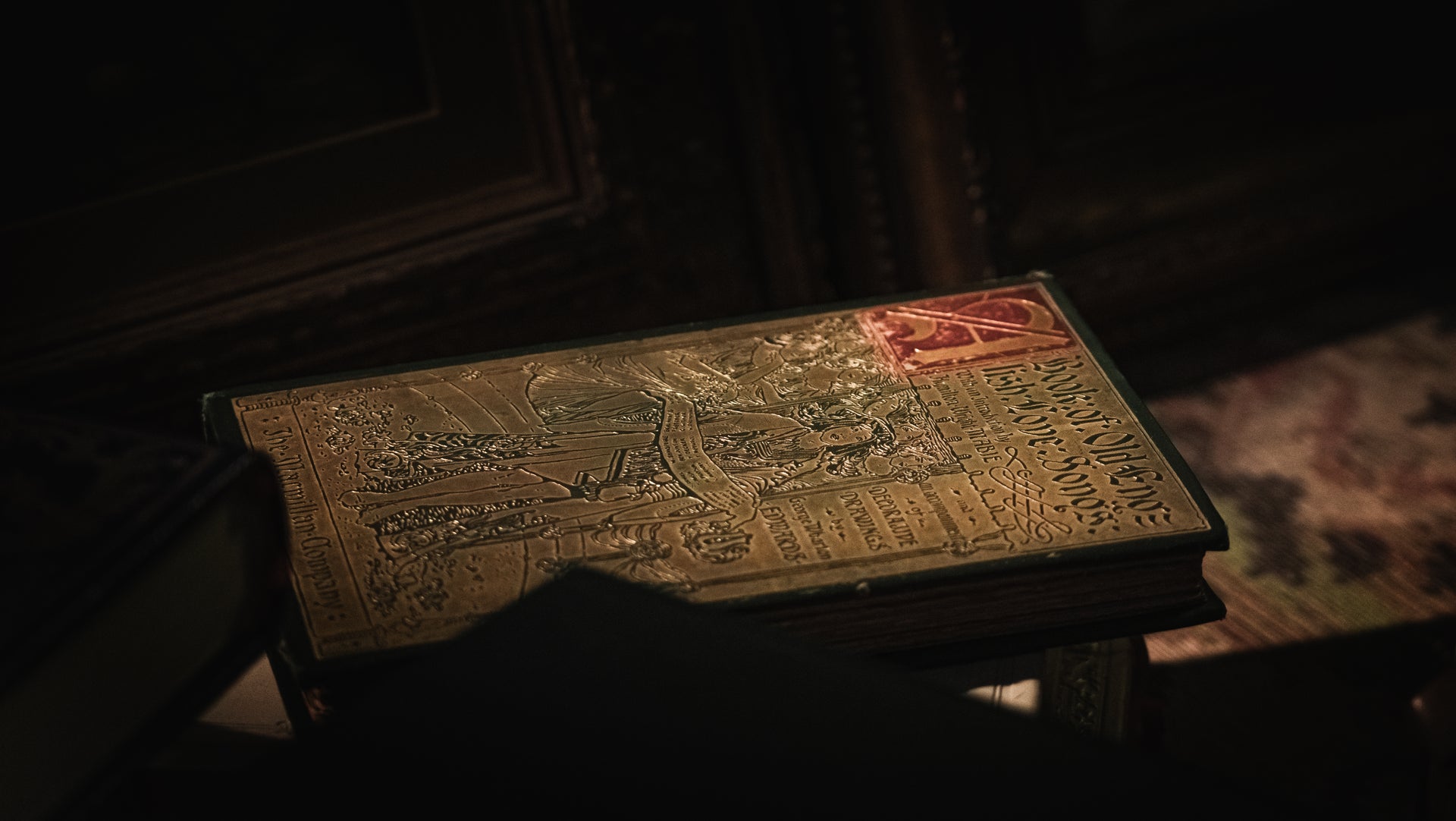 Backdrop artwork with painter and classical figures