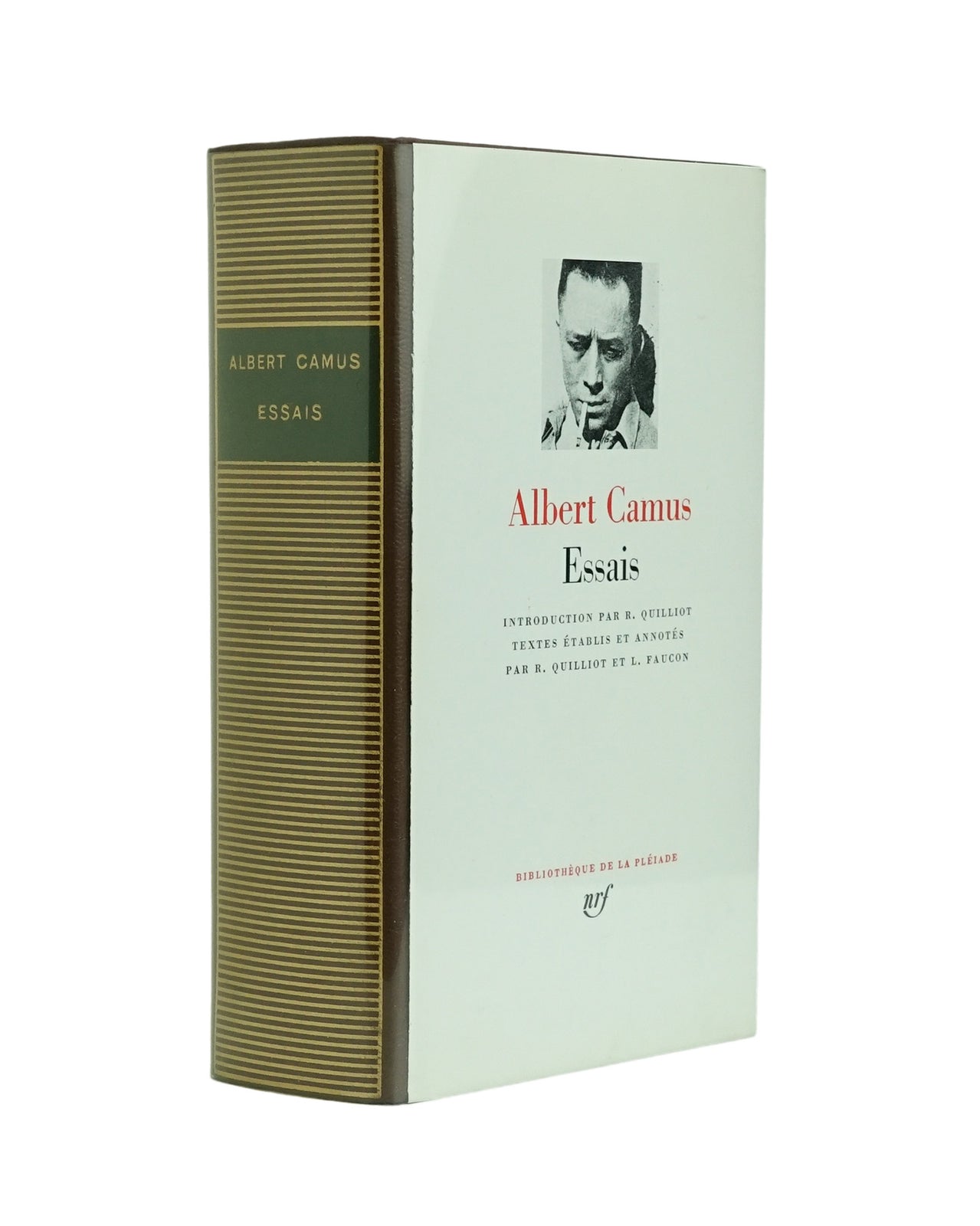Albert Camus — Essais (Bibliothèque de la Pléiade, Gallimard, 1984). Livro físico. Encadernação editorial em couro com douração.