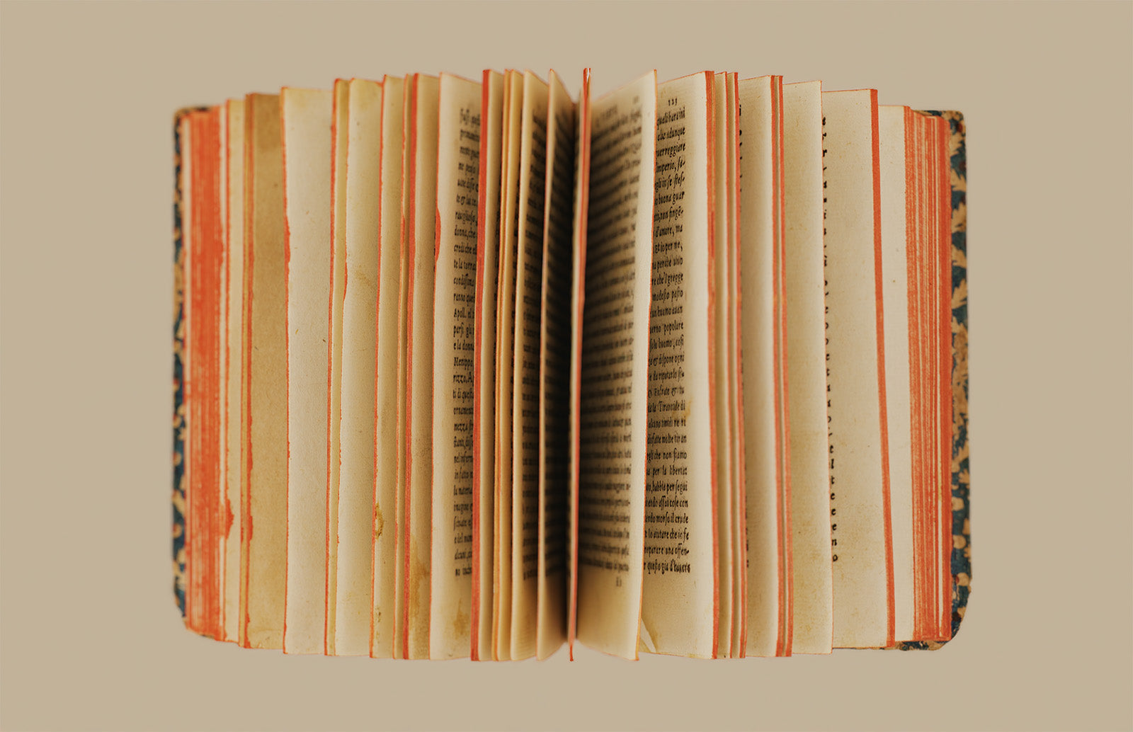 Livro raríssimo de 1549